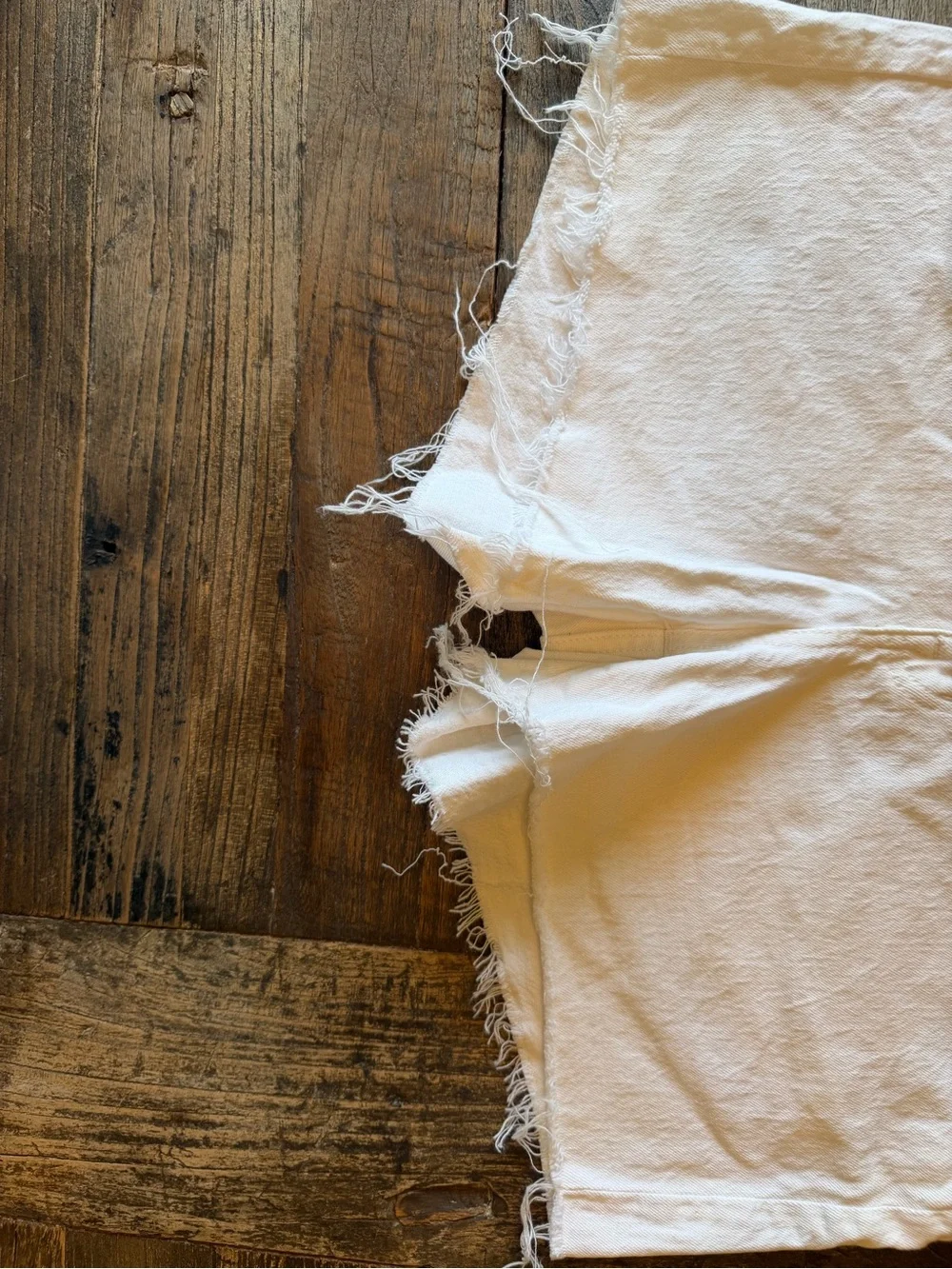 Madewell White Raw-Hem Denim Shorts - Picture 2 of 5